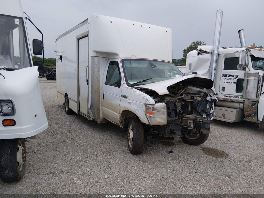 2023 FORD E-450 CUTAWAY auction photo 1