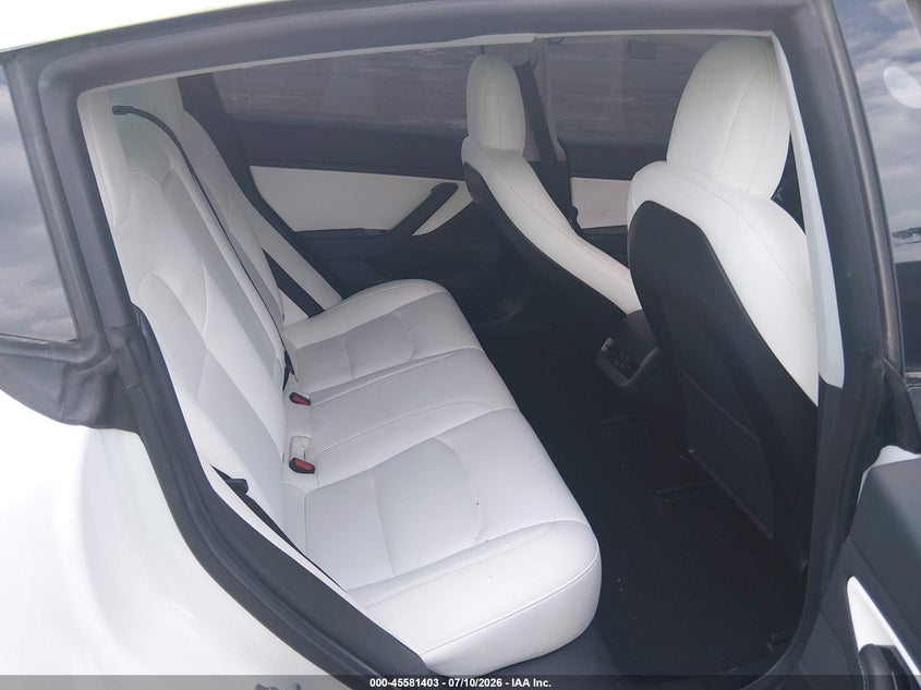 2019 Tesla Model 3 Long Range/Performance VIN: 5YJ3E1EB9KF392382 Lot: 45581403