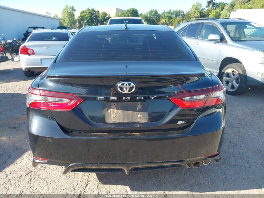 TOYOTA CAMRY - zdjęcie 16