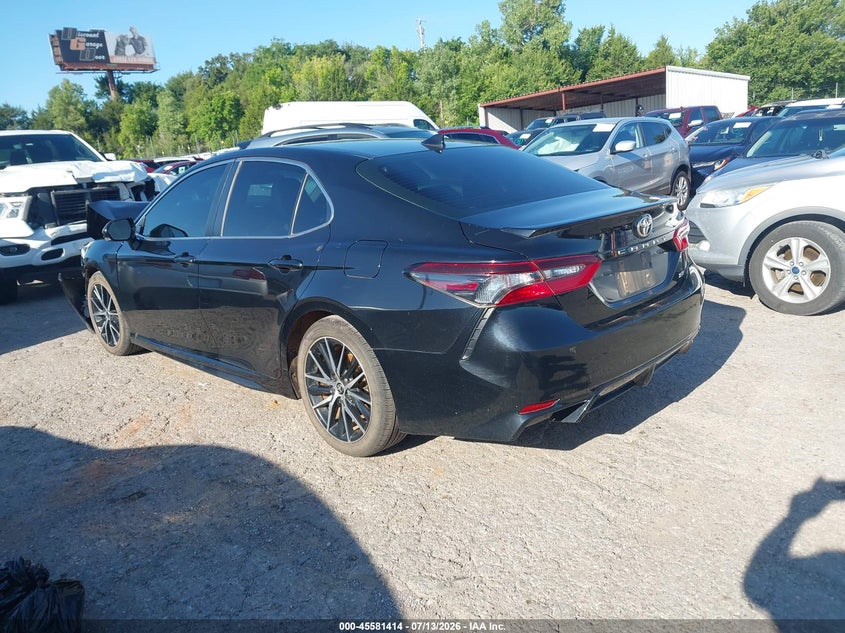 TOYOTA CAMRY - zdjęcie 3