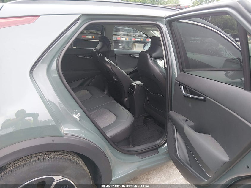 2025 Kia Niro Ex VIN: KNDCR3LE8S5213215 Lot: 45581432