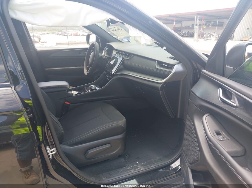 2025 JEEP GRAND CHEROKEE L auction photo 5