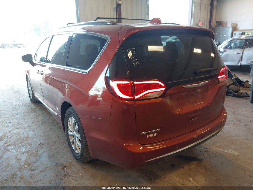 Vin: 2c4rc1eg7jr154996, lot: 46079876, chrysler pacifica touring l plus 20183