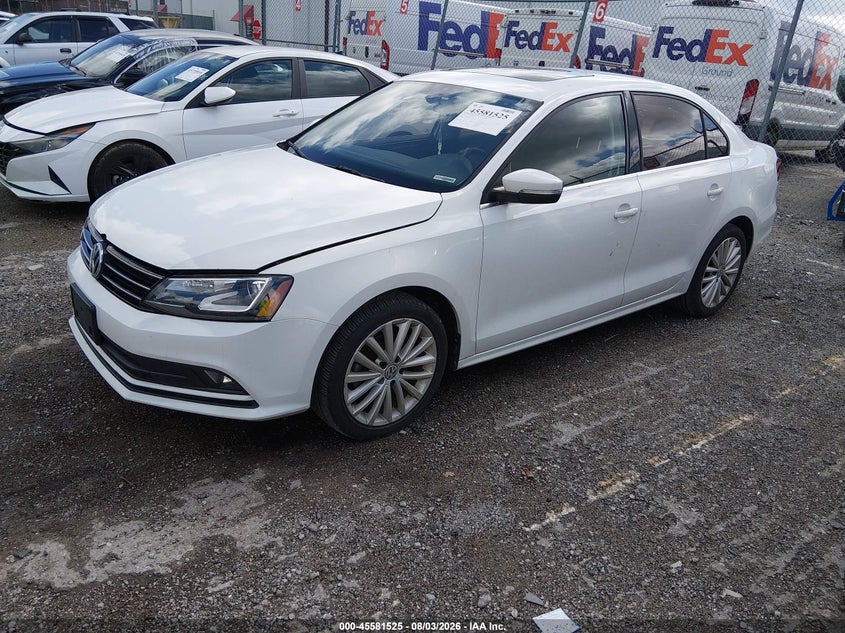 2016 VOLKSWAGEN JETTA auction photo 2