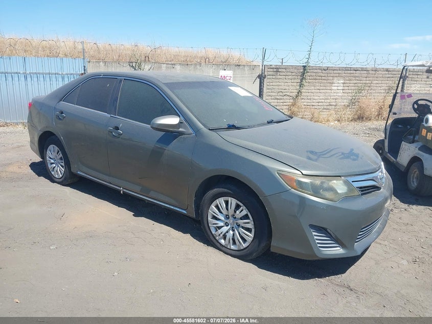 2013 TOYOTA CAMRY LE