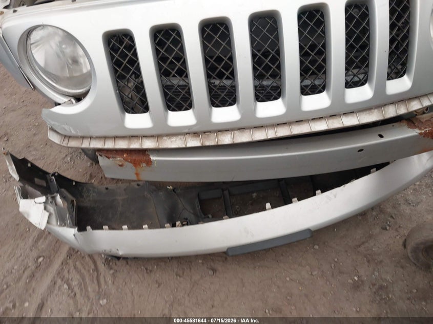 2011 JEEP PATRIOT auction photo 6