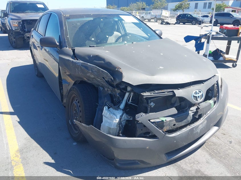 2010 TOYOTA CAMRY auction photo 6