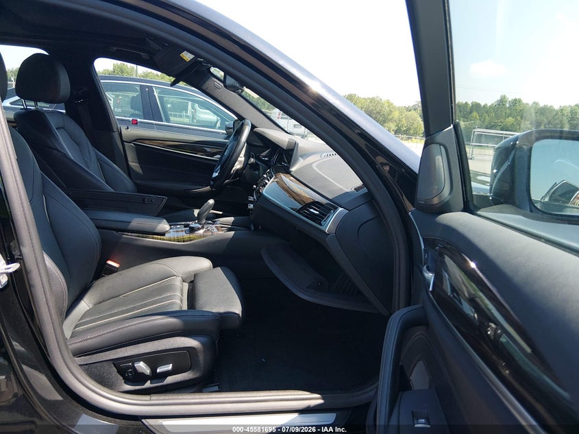 VIN: WBAJA9C52JB249416 2018 BMW 530E IPERFORMANCE