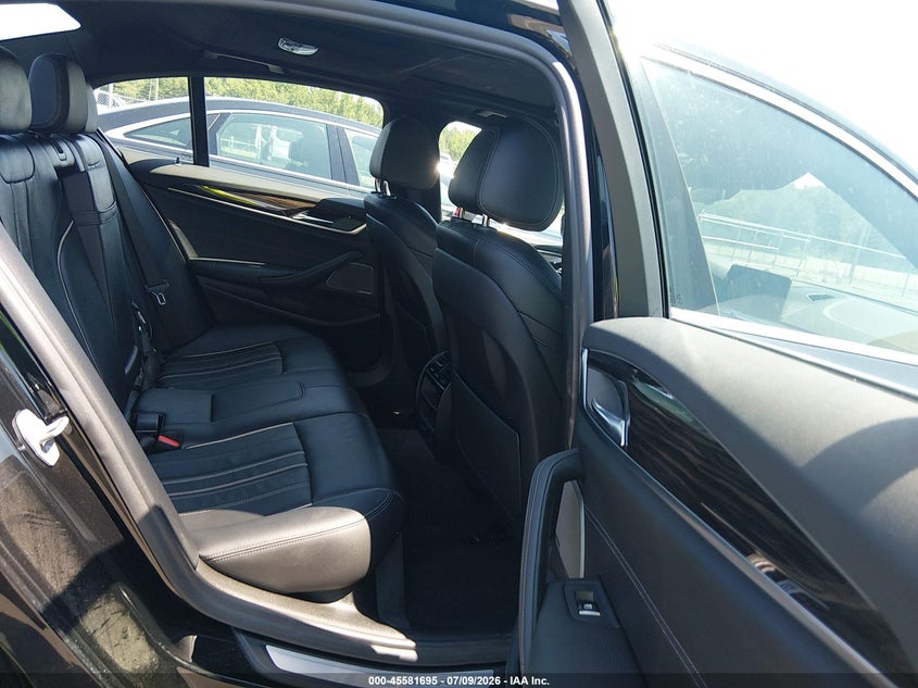 VIN: WBAJA9C52JB249416 2018 BMW 530E IPERFORMANCE