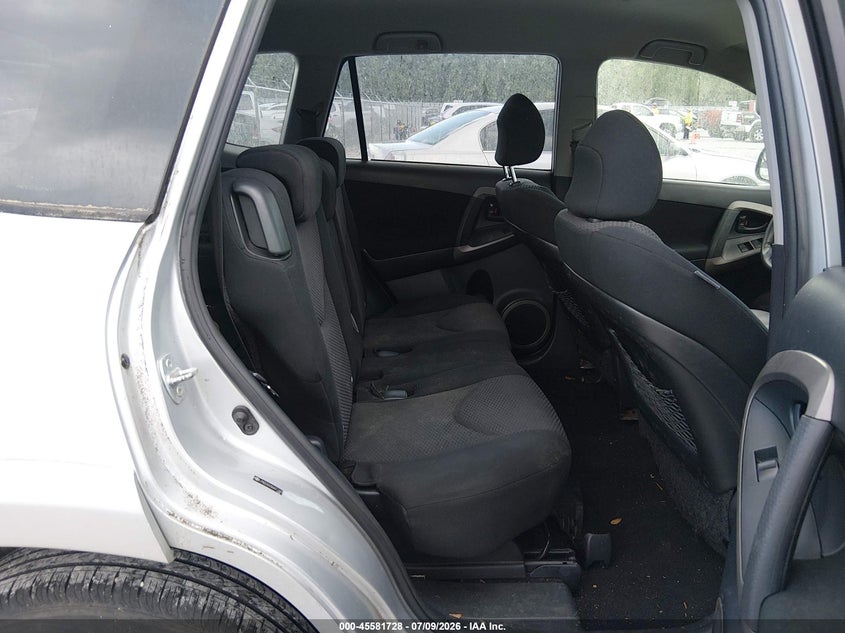2006 TOYOTA RAV4 auction photo 8