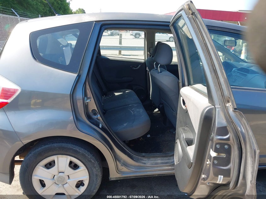2013 HONDA FIT · Фото 8