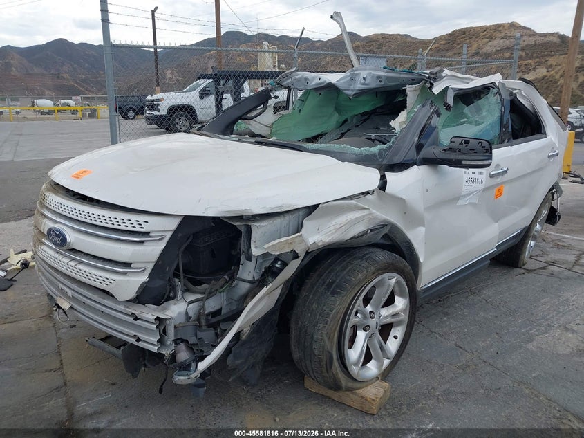2014 Ford Explorer, Переворот, IAAI, VIN 1FM5K7F88EGA75660 — фото 2