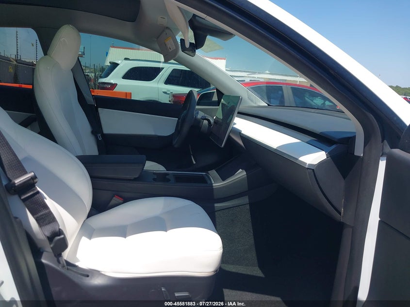 TESLA MODEL Y 2021 VIN 5YJYGDEF0MF252292