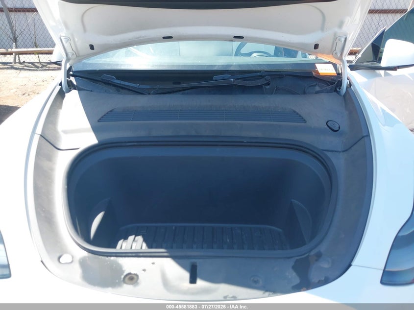 TESLA MODEL Y - zdjęcie 10
