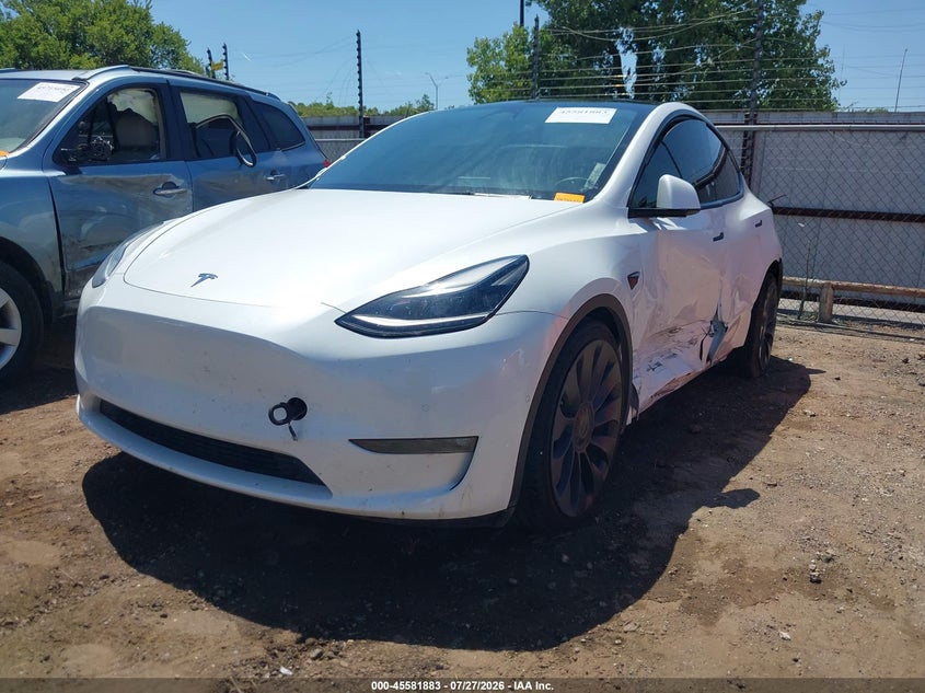 TESLA MODEL Y - zdjęcie 2