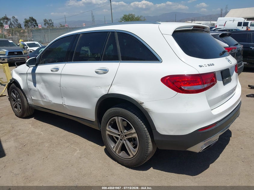 2019 MERCEDES-BENZ GLC 300 auction photo 3