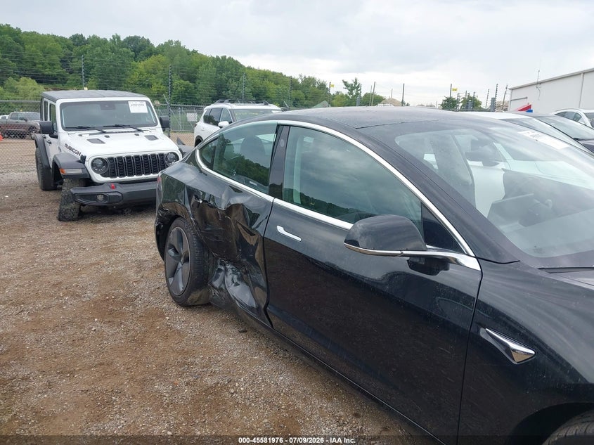 2018 TESLA MODEL 3 auction photo 6