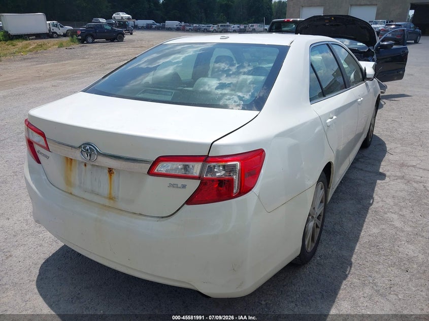2014 TOYOTA CAMRY auction photo 4