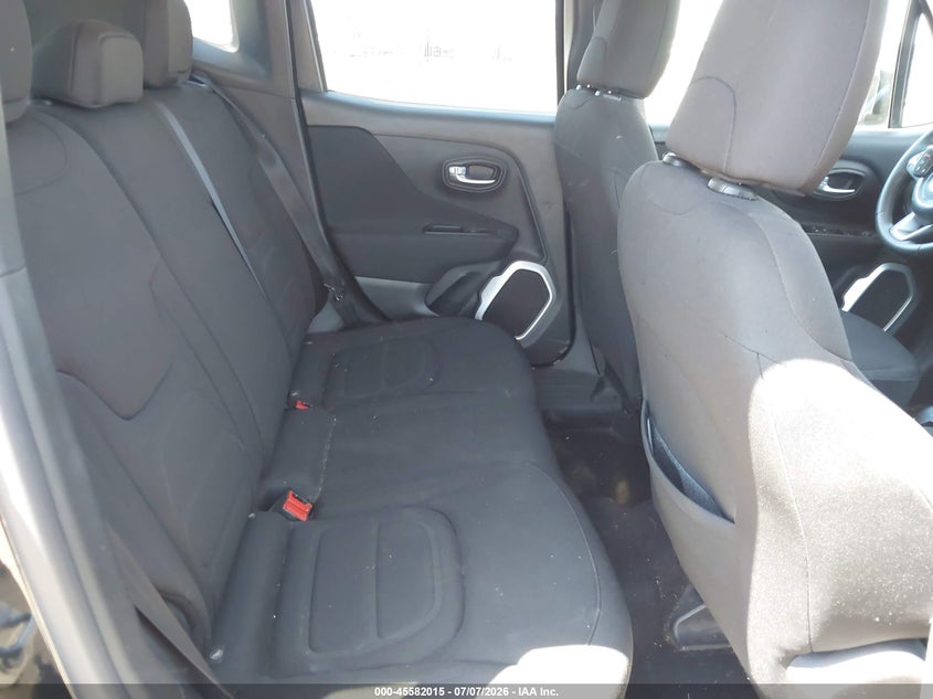 2018 JEEP RENEGADE auction photo 8
