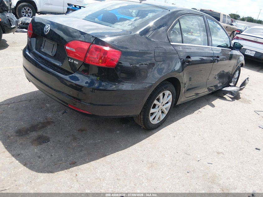 2013 VOLKSWAGEN JETTA auction photo 4