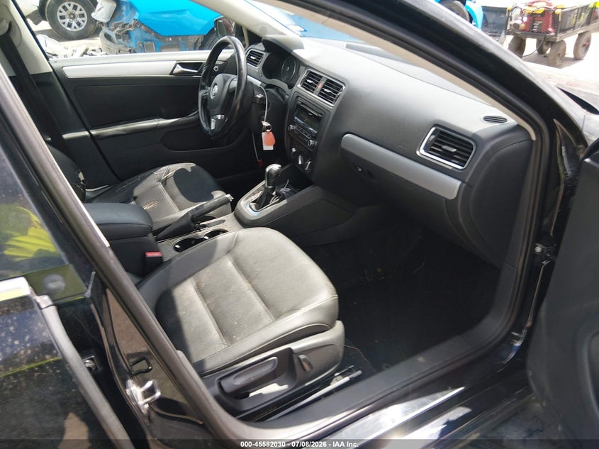 2013 VOLKSWAGEN JETTA auction photo 5
