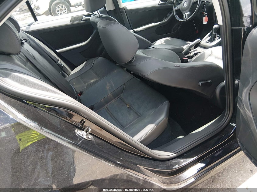 2013 VOLKSWAGEN JETTA auction photo 8