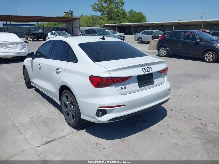 Vin: wauaudgy2ra043657, lot: 46080636, audi a3 premium 40 tfsi front-wheel drive s tronic 20243