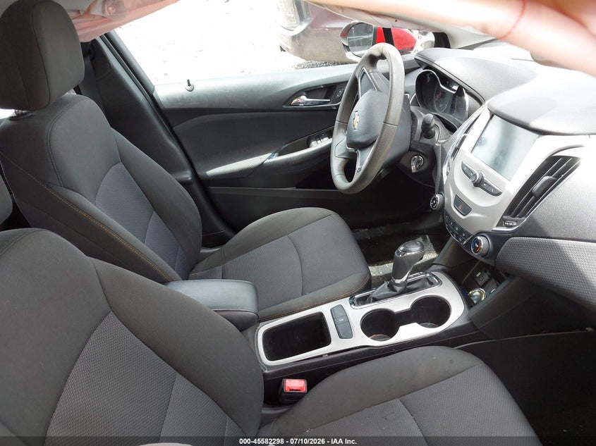 2018 CHEVROLET CRUZE auction photo 5