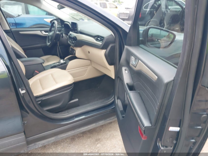 2022 FORD ESCAPE auction photo 5