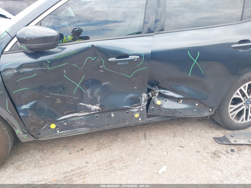 2022 FORD ESCAPE auction photo 6