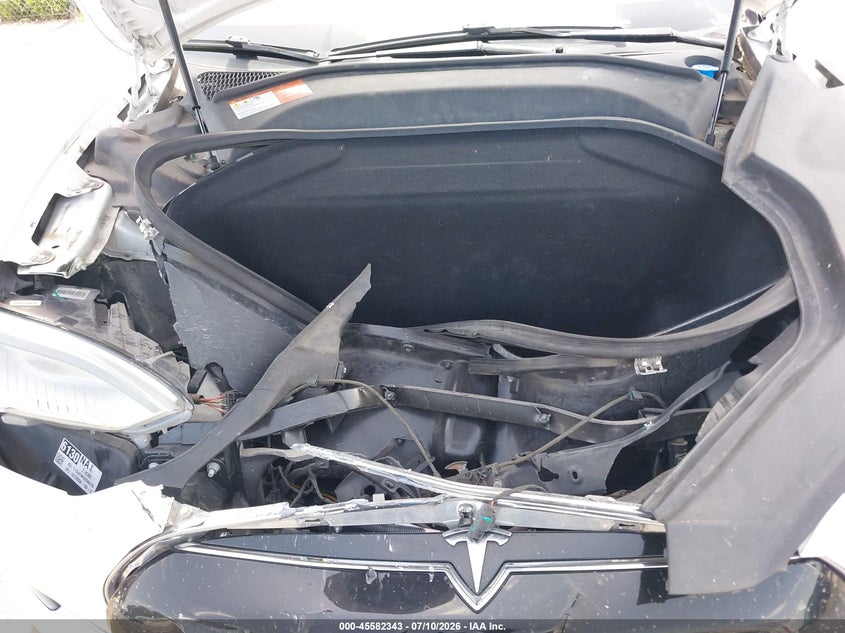 2015 Tesla Model S 70D/85D/P85D VIN: 5YJSA1E24FF109223 Lot: 45582343