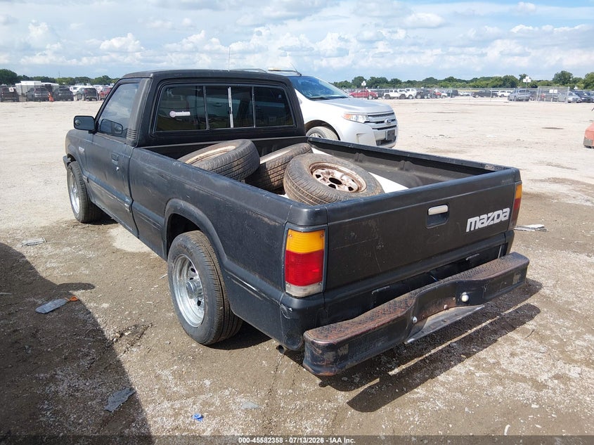 1988 MAZDA B2200 auction photo 3