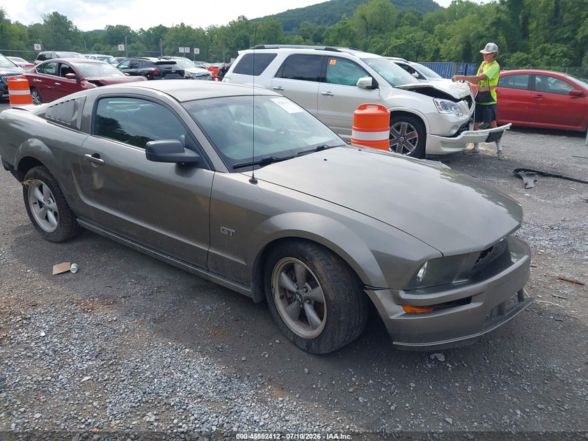 2005 Ford Mustang