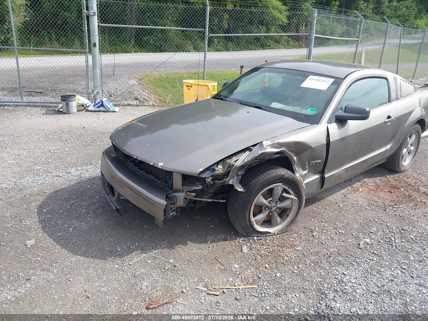 2005 FORD MUSTANG auction photo 6