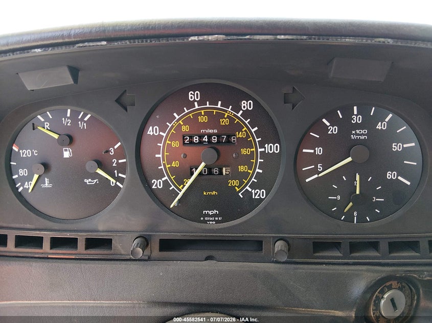 1983 MERCEDES-BENZ 300 auction photo 7