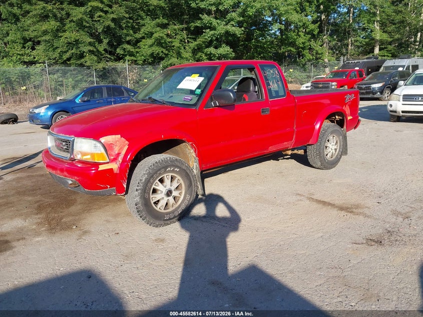 2003 GMC SONOMA auction photo 2