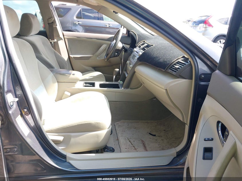 AtlanticExpress - Toyota Camry Hybrid
