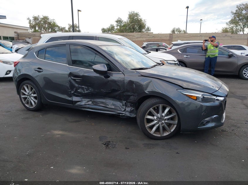 2017 Mazda Mazda3 Grand Touring VIN: JM1BN1M37H1122123 Lot: 45582714