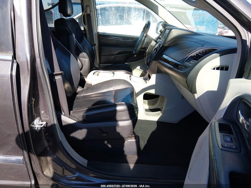 AtlanticExpress - Chrysler Town & Country