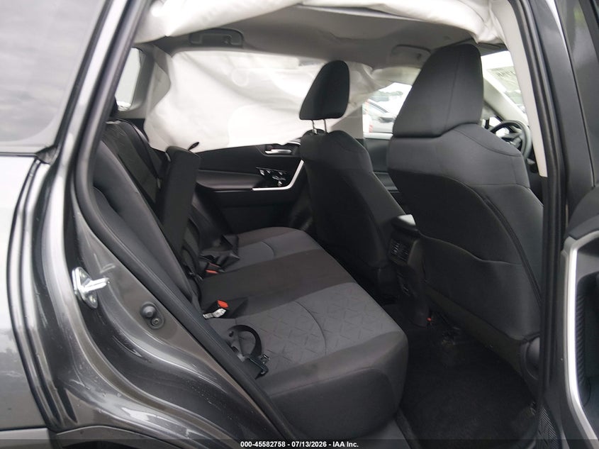 TOYOTA RAV4 - zdjęcie 8