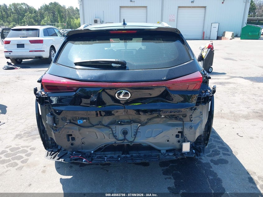 LEXUS UX 300H - zdjęcie 17