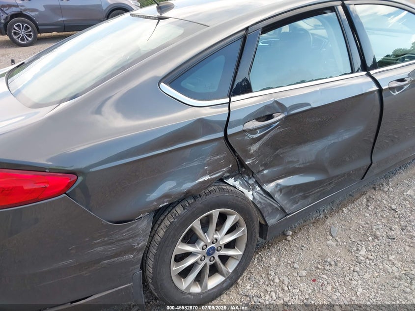 2017 FORD FUSION auction photo 6
