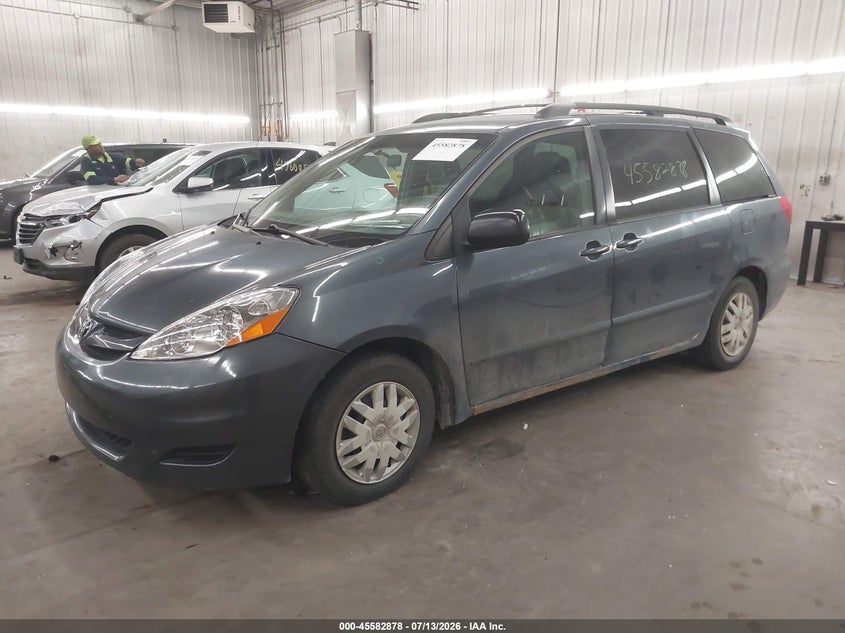 2009 Toyota Sienna Le, Hail, IAAI, VIN 5TDZK23C69S271786 — photo 2