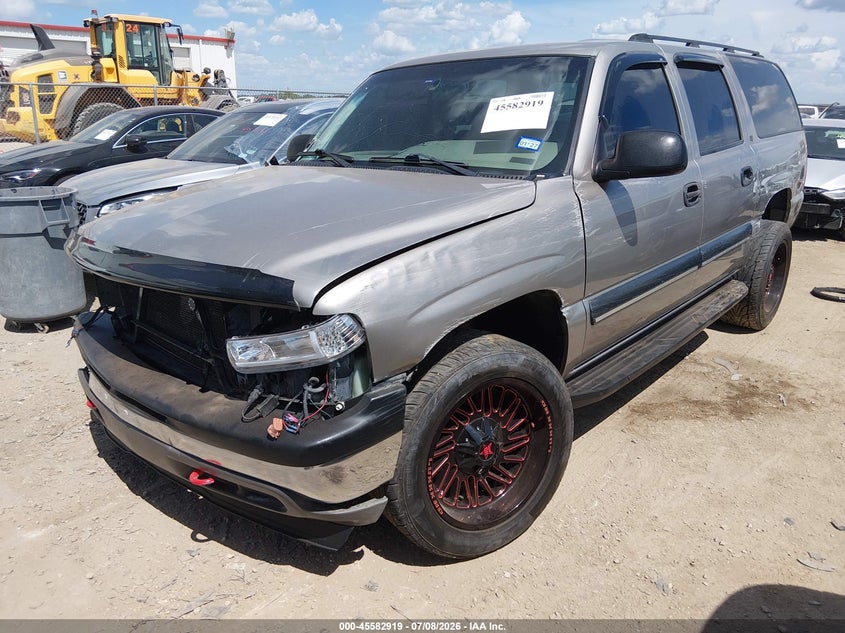 2001 Chevrolet Express, Front End, IAAI, VIN 3GNEC16T61G277776 — photo 2