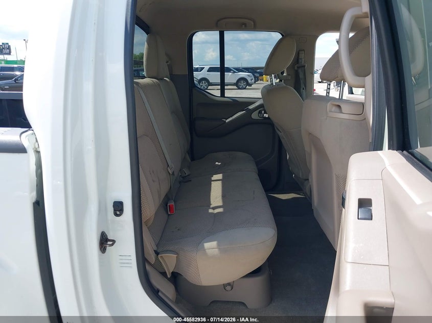 2014 NISSAN FRONTIER auction photo 8