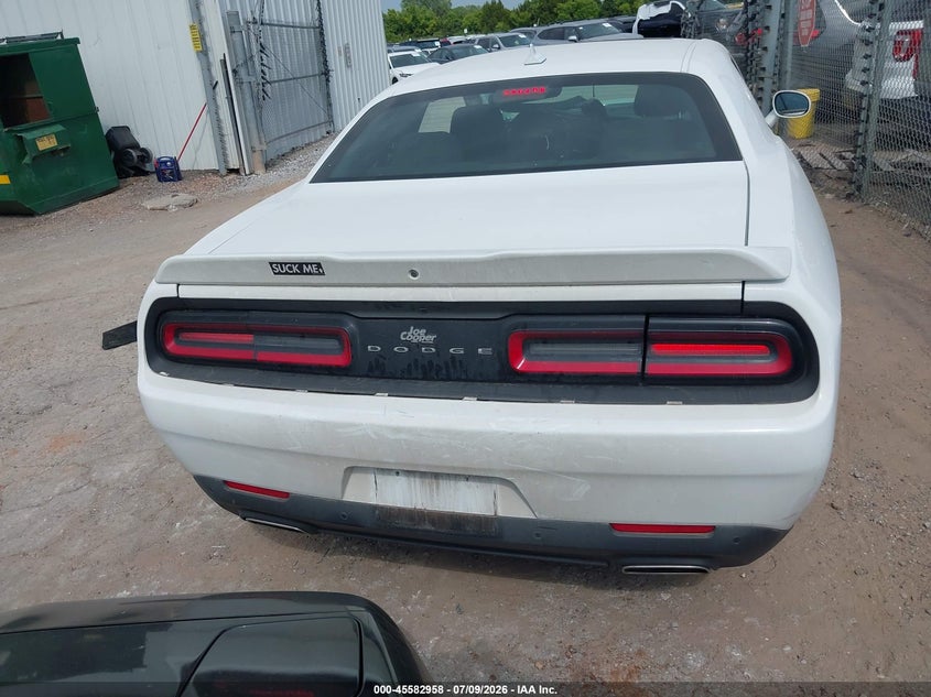 DODGE CHALLENGER - zdjęcie 16