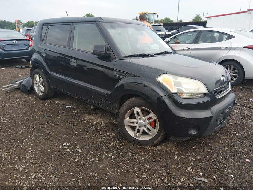 2010 Kia Soul +