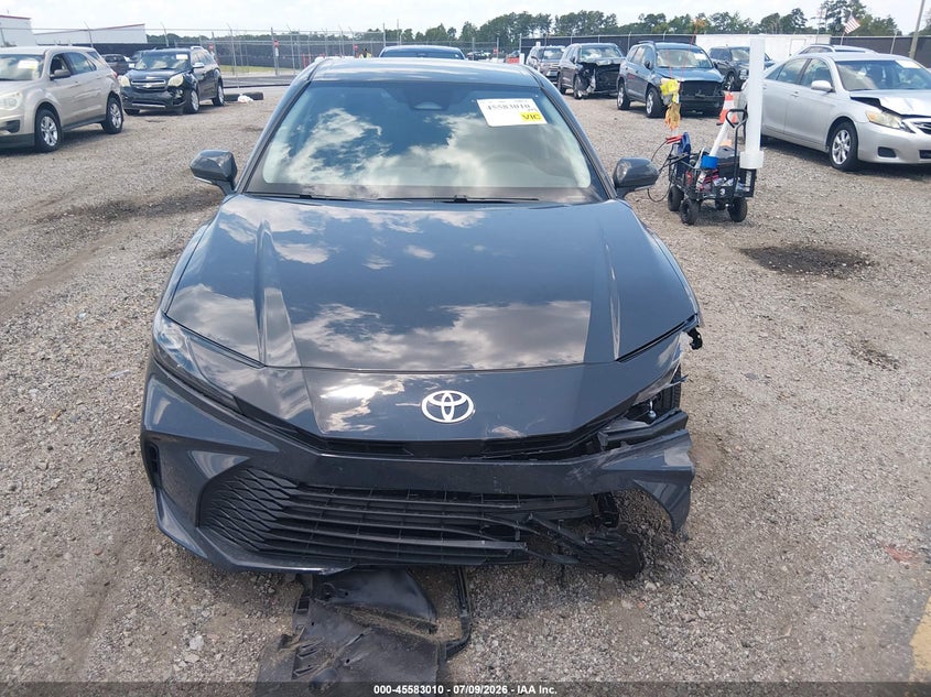 TOYOTA CAMRY - zdjęcie 12