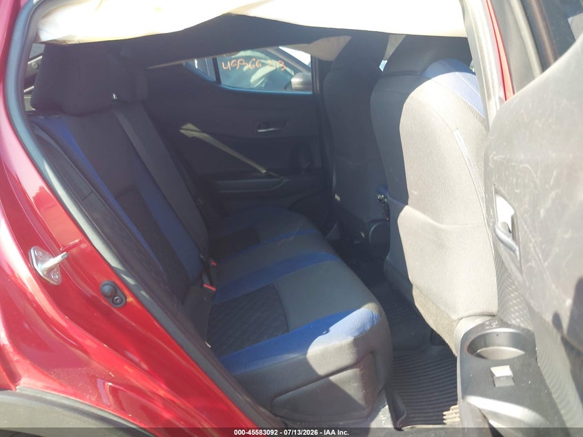 2020 TOYOTA C-HR auction photo 8