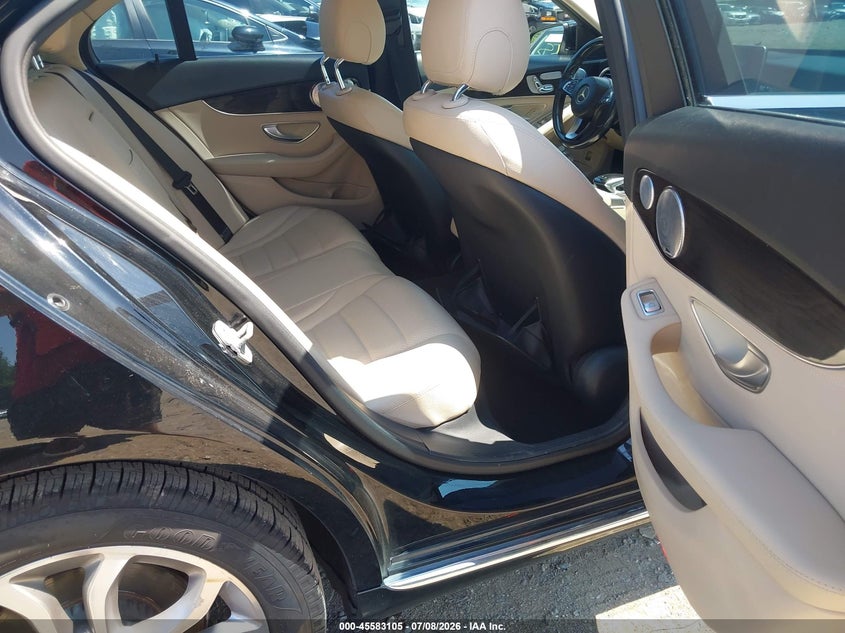 2015 Mercedes-Benz C 300 4Matic VIN: 55SWF4KB4FU012319 Lot: 45583105